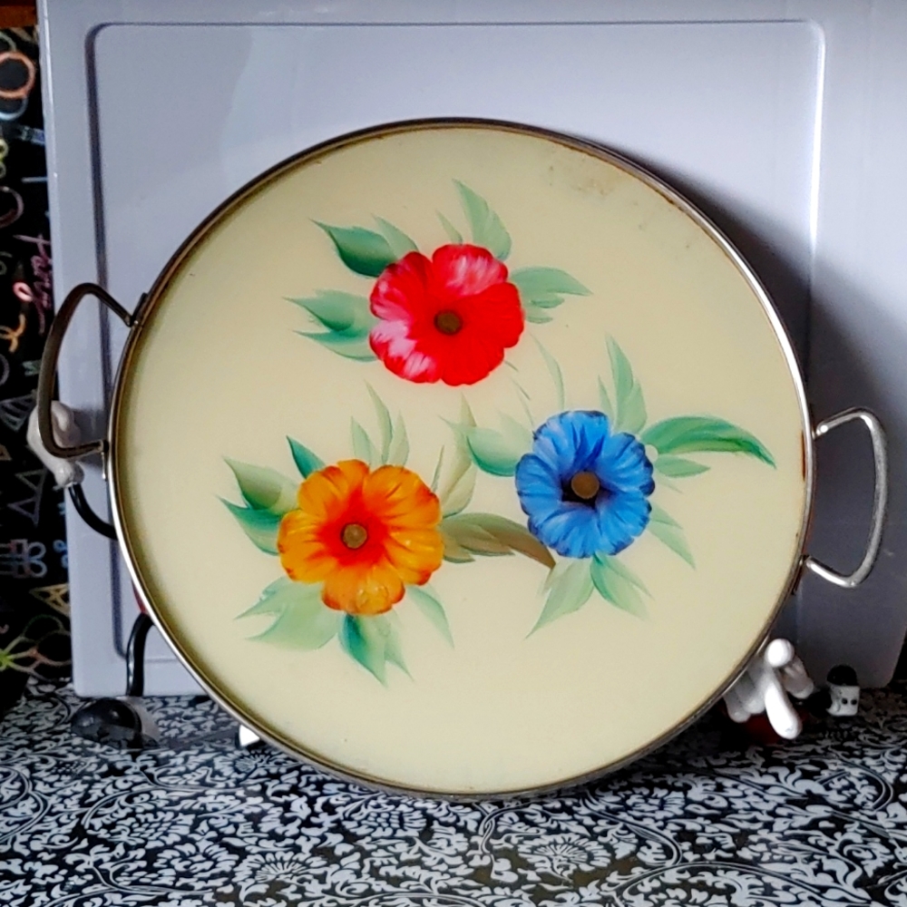 Vintage round tray
